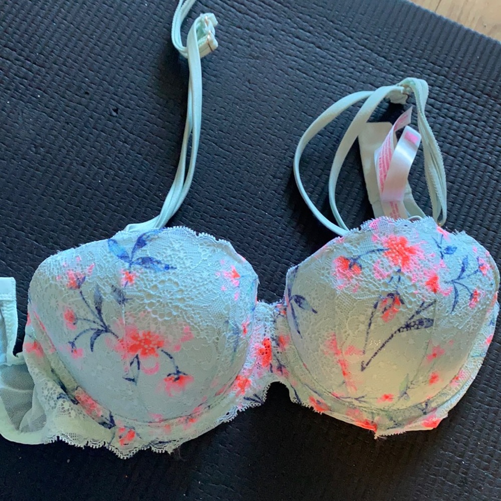Victoria’s Secret Multi Wear Bra Floral